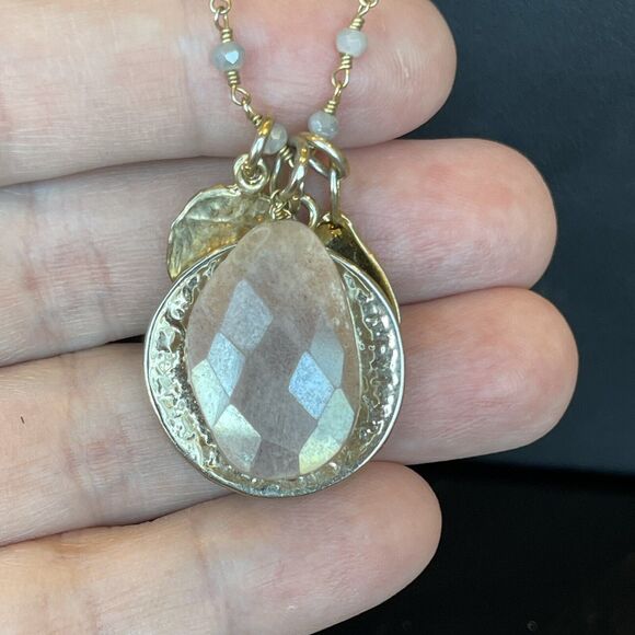 Serefina Anthropologie Charm Necklace Gold Tone Pressed Coin Faceted Stone 32”L - Picture 3 of 7